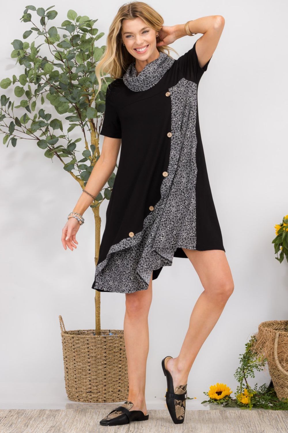 Decor Button Short Sleeve Dress with Pockets