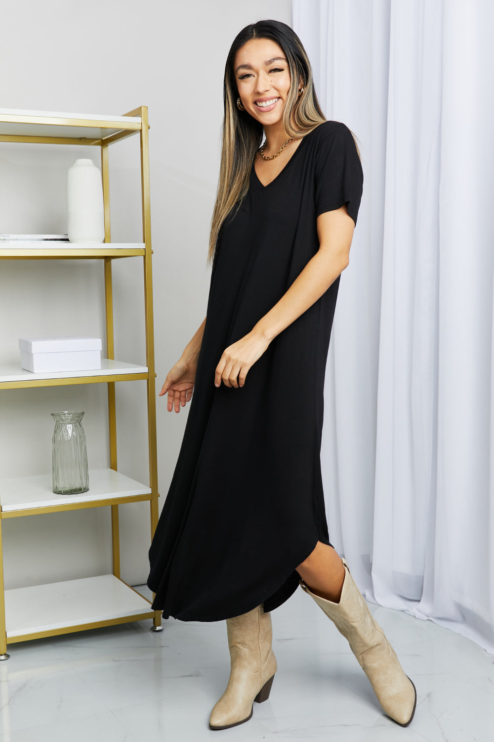 Short Sleeve Curved Hem Maxi Dress in Black