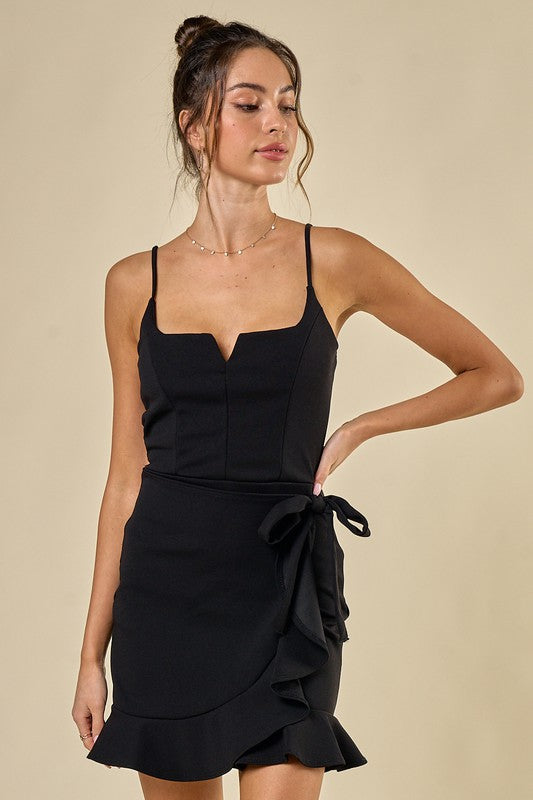 V-Neck, Wrapped-waisted mini dres