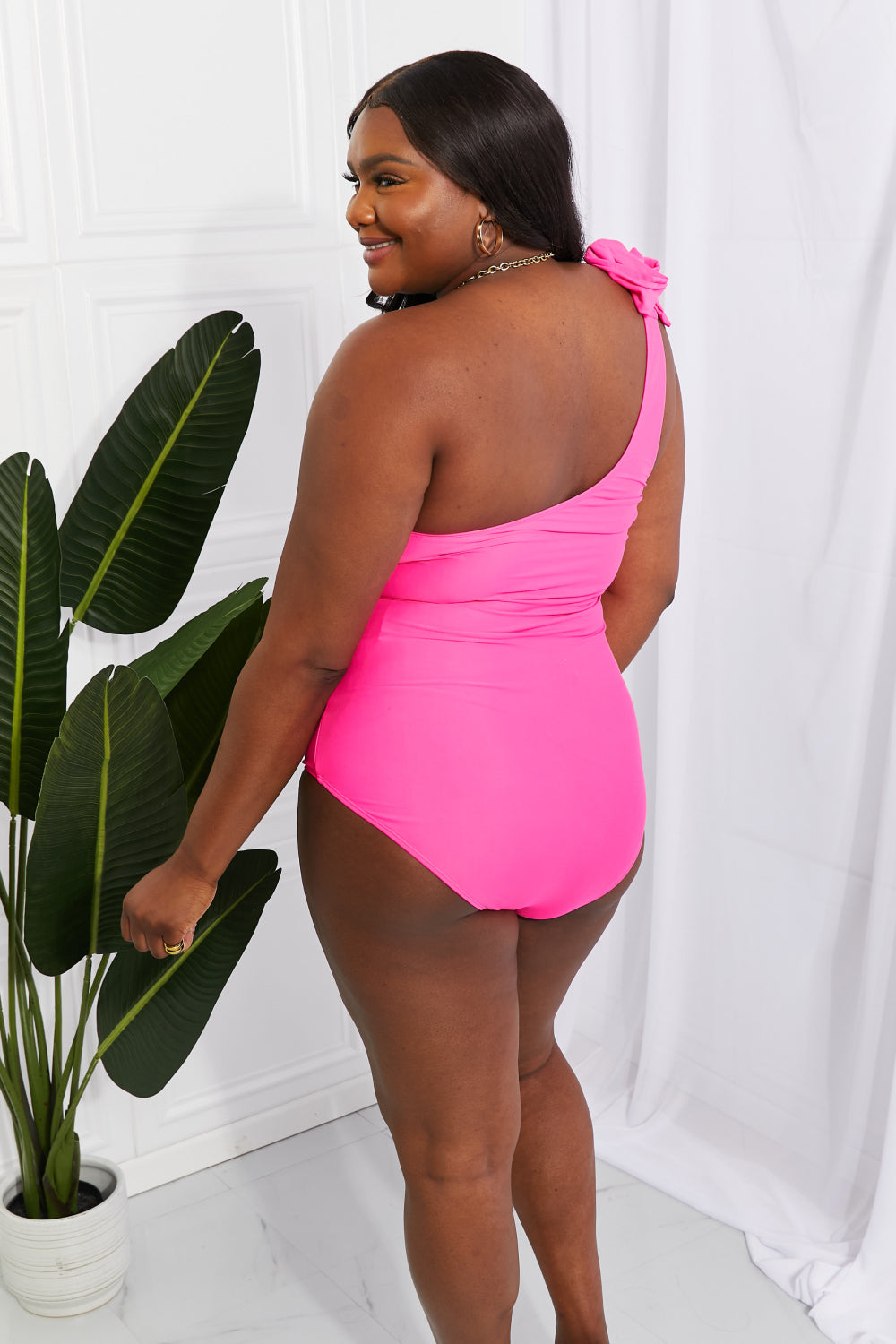 Swim Deep End One-Shoulder One-Piece Swimsuit