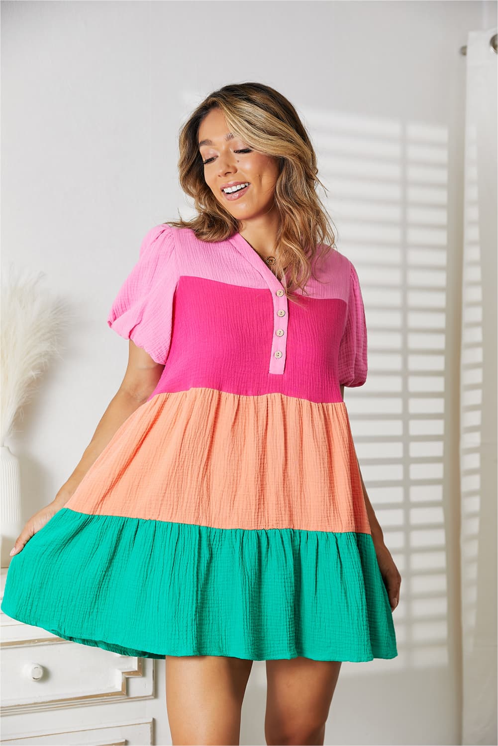 Color Block Buttoned Puff Sleeve Short Dress